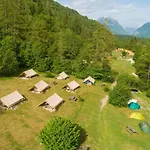 Adrenaline Check キャンプ場 ボヴェツ