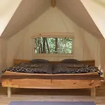 Adrenaline Check キャンプ場 ボヴェツ