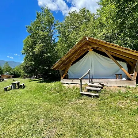 Kemping Adrenaline Check Camping